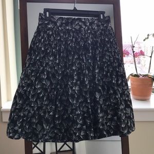 Pleated printed skirt